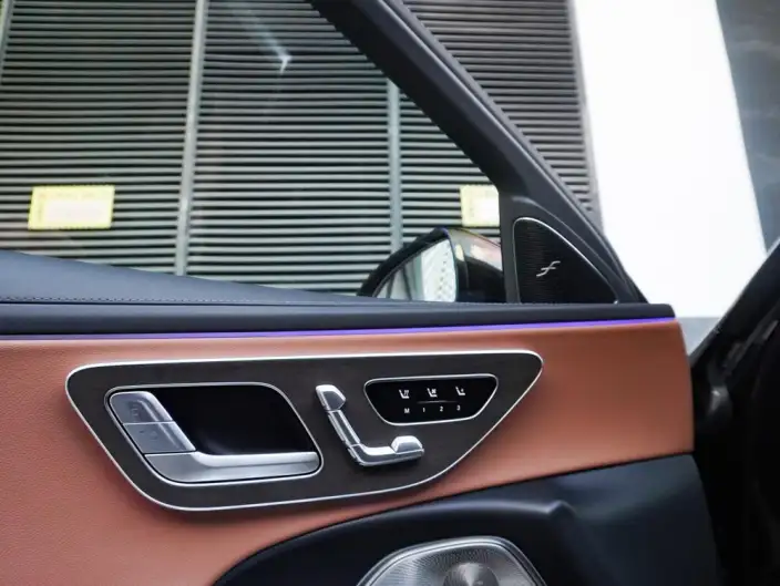 Mercedes-Benz E-Class 2025 Model E 300 L Luxury Model sedan – фото 8