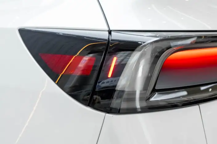 Model Y 2025 Model Rear-wheel drive version – фото 10