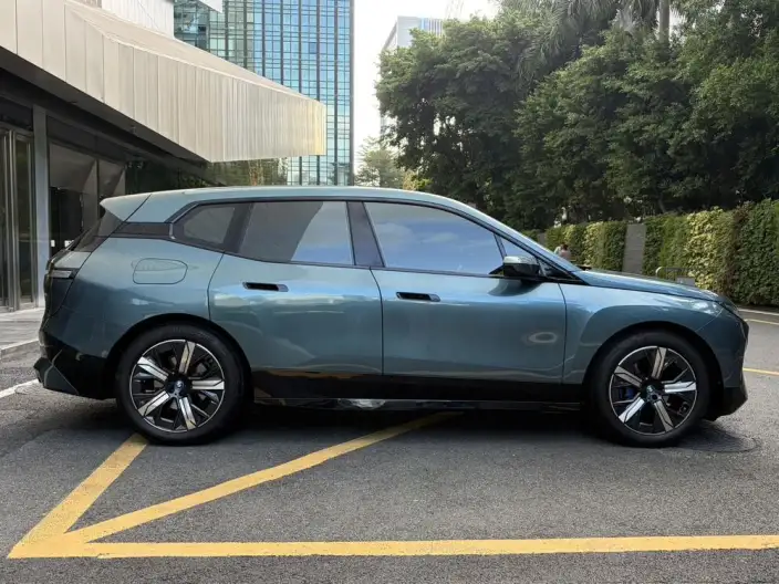 BMW iX 2023 Model xDrive40 – фото 7