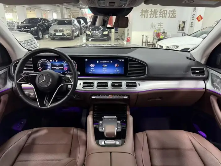 Mercedes-Benz GLS 2025 Model GLS 450 4MATIC Dynamic Model – фото 10
