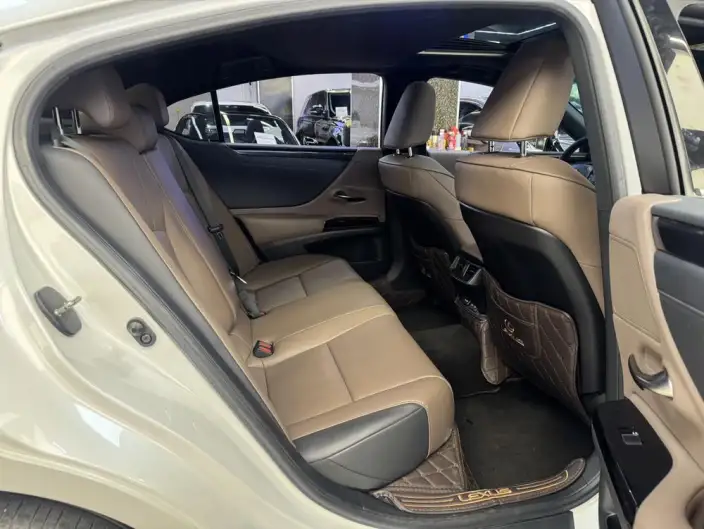 Lexus ES 2022 Model 200 Superior Edition – фото 10