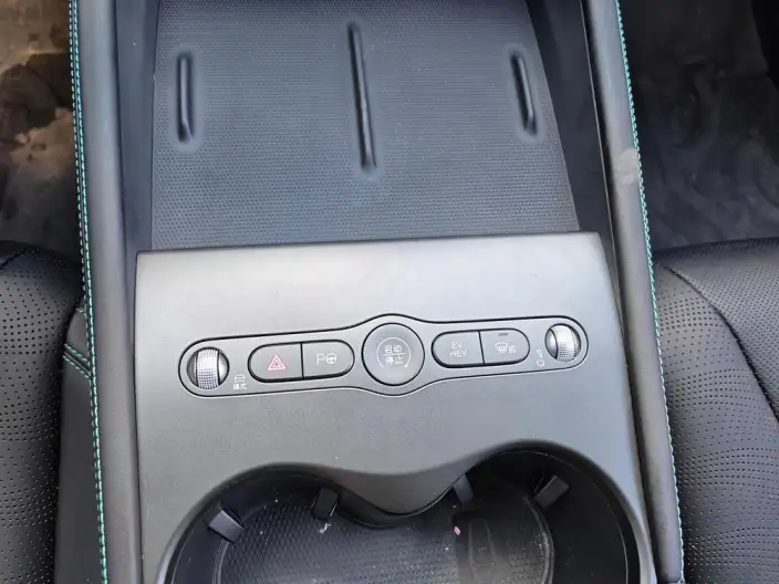 BYD Seal 06 DM Touring Edition 2025 Model DM-i 150KM Exclusive Model – фото 9