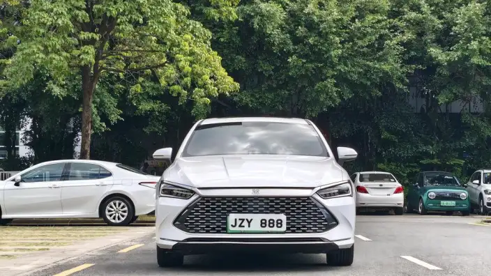 BYD Qin PLUS DM 2021 Model DM-i 55KM Noble Model – фото 2