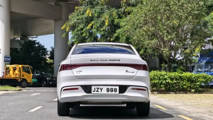 BYD Qin PLUS DM 2021 Model DM-i 55KM Noble Model – фото 6