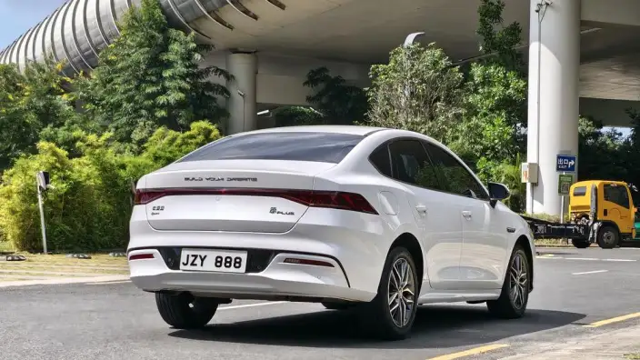 BYD Qin PLUS DM 2021 Model DM-i 55KM Noble Model – фото 7