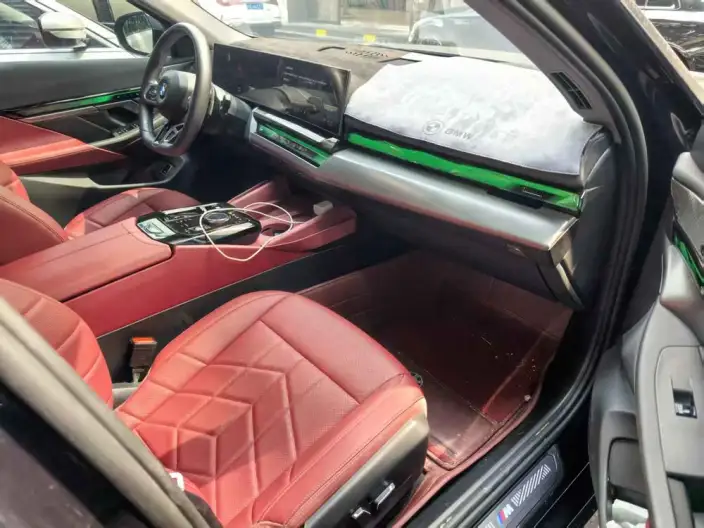BMW 5 Series 2024 Model 530Li Leading Model M Sports Set – фото 6