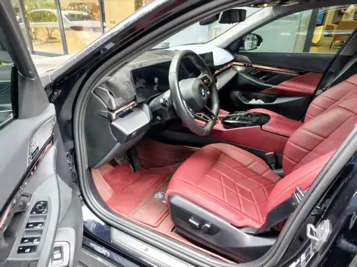 BMW 5 Series 2024 Model 530Li Leading Model M Sports Set – фото 8