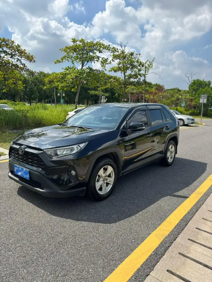 Toyota RAV4 2022 Model 2.0L CVT 2WD Urban Edition – фото 1