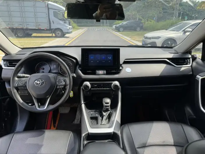 Toyota RAV4 2022 Model 2.0L CVT 2WD Urban Edition – фото 7