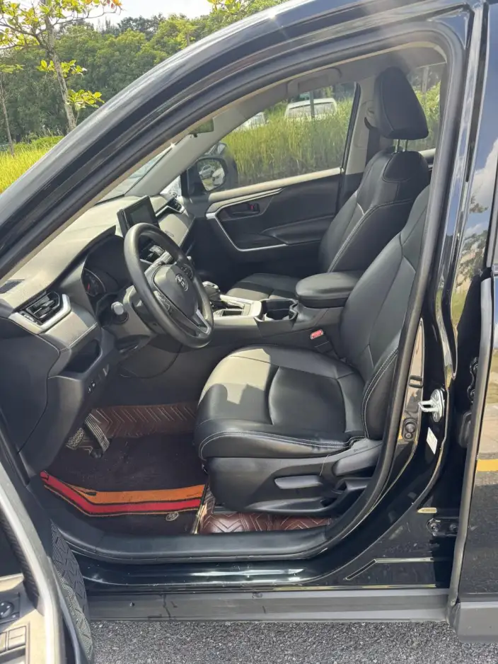 Toyota RAV4 2022 Model 2.0L CVT 2WD Urban Edition – фото 8