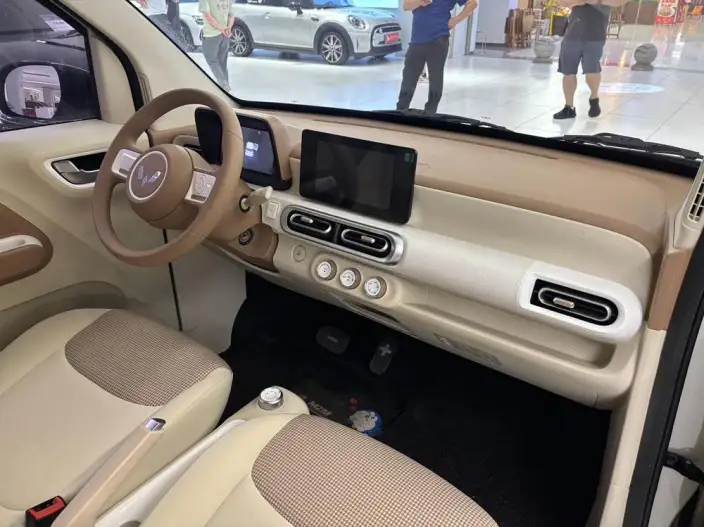 Wuling Hongguang MINIEV 2024 Model 215km Advanced version Lithium Iron Phosphate – фото 5