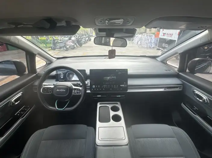 AION Y 2023 Model Plus 510 Lexiang Edition – фото 7