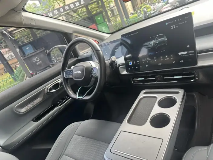 AION Y 2023 Model Plus 510 Lexiang Edition – фото 8