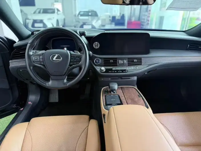 Lexus LS 2020 Model 500h Superior Edition China VI – фото 7
