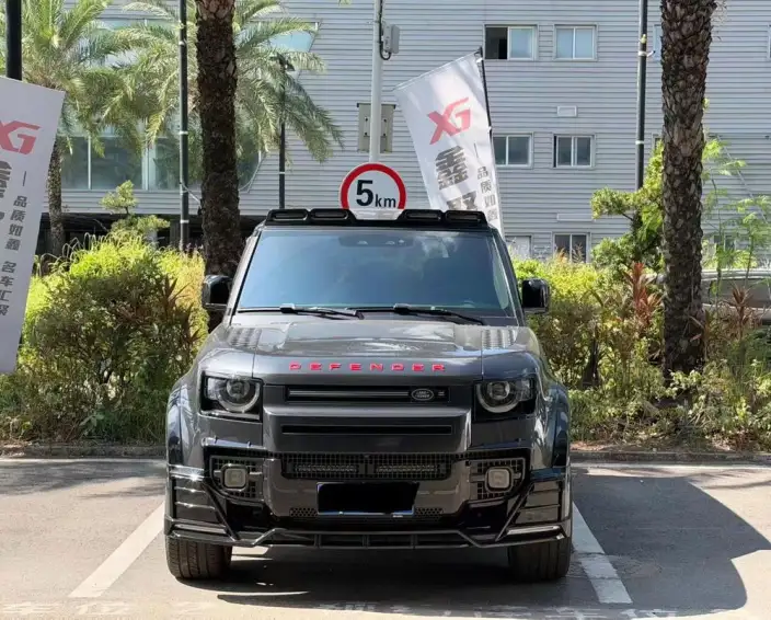 Land Rover Defender 2024 Model 110 3.0T P400 X-Dynamic HSE – фото 2