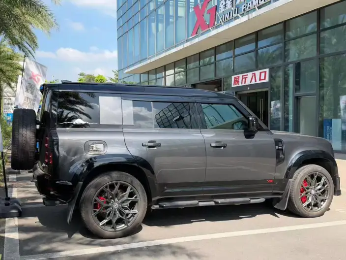 Land Rover Defender 2024 Model 110 3.0T P400 X-Dynamic HSE – фото 4