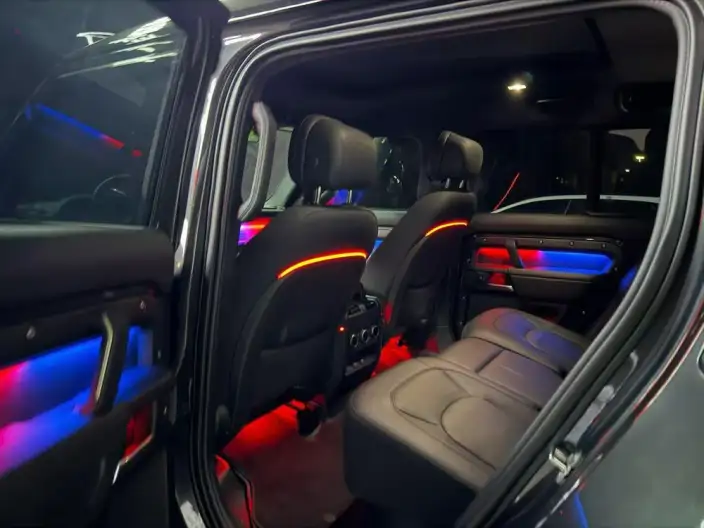 Land Rover Defender 2024 Model 110 3.0T P400 X-Dynamic HSE – фото 9