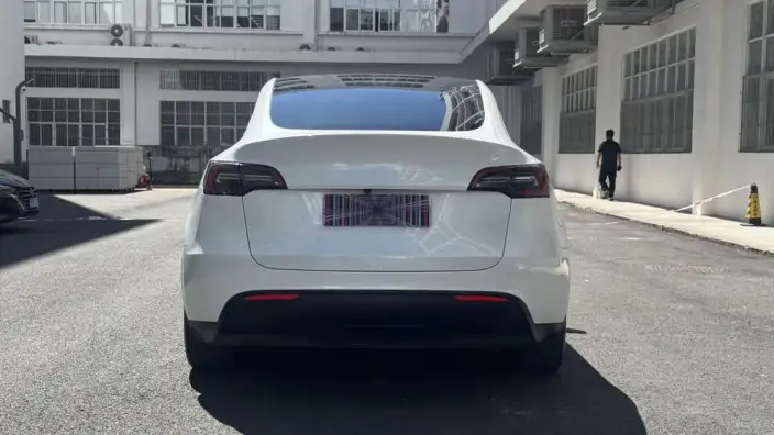 Model Y 2024 Model Rear-wheel drive version – фото 5