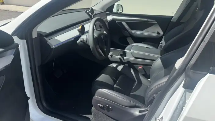 Model Y 2024 Model Rear-wheel drive version – фото 9