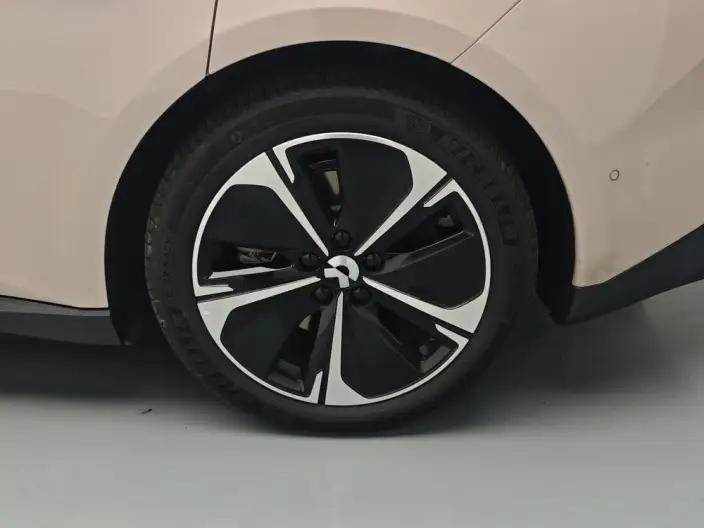 NIO ET5T 2024 Model 75kWh – фото 9