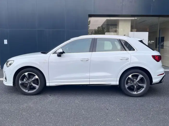 AUDI Q3 2024 Model 35 TFSI Fashion Dynamic Model – фото 3