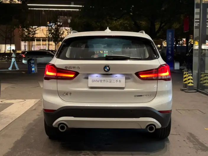 BMW X1 2022 Model sDrive25Li Leading Model – фото 4