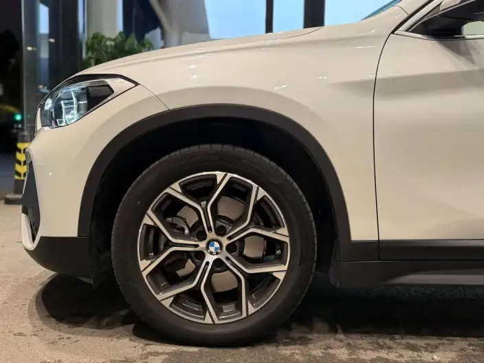 BMW X1 2022 Model sDrive25Li Leading Model – фото 6