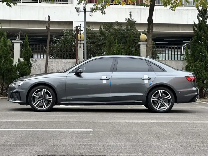 Audi A4 L 2022 Model 40 TFSI Luxury Dynamic Model – фото 4