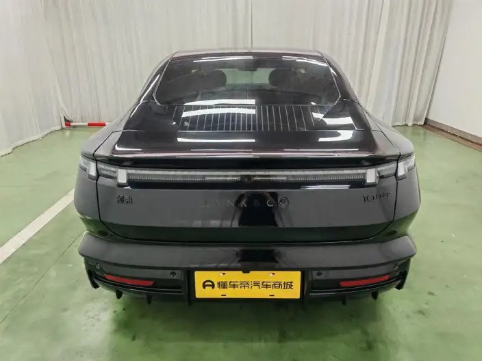 Lynk & Co 10 EM-P 2025 Model 120 4WD Ultra H5 – фото 6