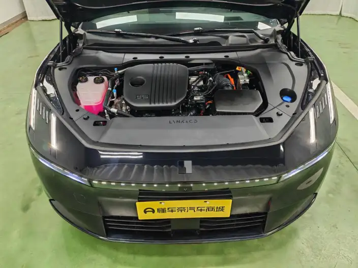 Lynk & Co 10 EM-P 2025 Model 120 4WD Ultra H5 – фото 10