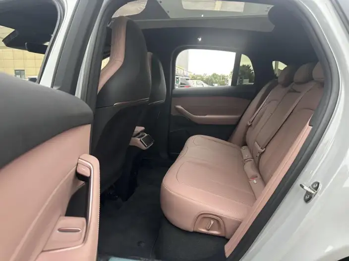 NIO EC6 2023 Model 75kWh – фото 9