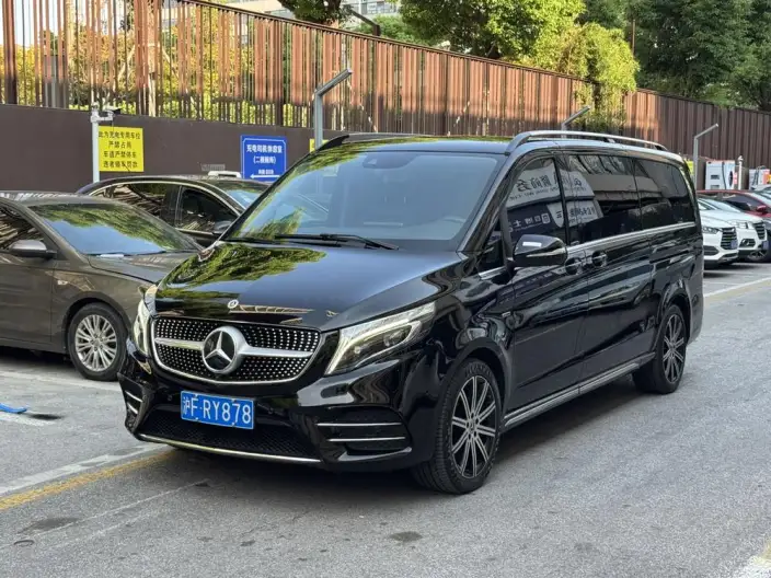 Mercedes-Benz V-Class 2021 Model V 260 L Long wheelbase Deluxe Edition – фото 1