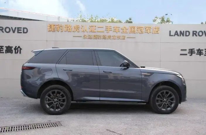 Range Rover Sport 2023 Model 3.0 L6 DYNAMIC SE – фото 8