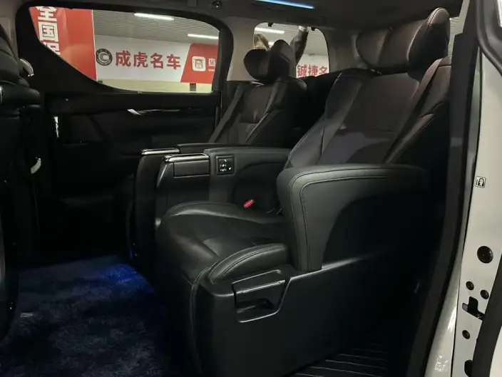 Vellfire 2021 Model Toyota Crown Hybrid 2.5L HV Premium Edition – фото 9