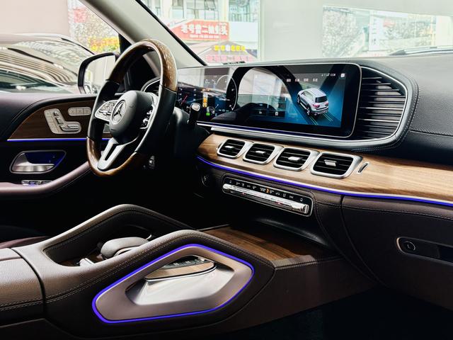 Mercedes-Benz GLS 2023 GLS 450 4MATIC Luxury – фото 17