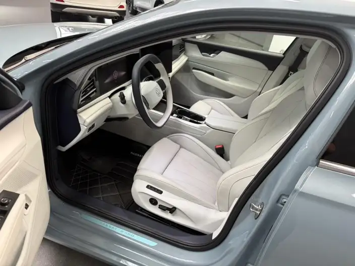 Volkswagen Passat PHEV 2026 Model ePro Ultimate Edition – фото 9