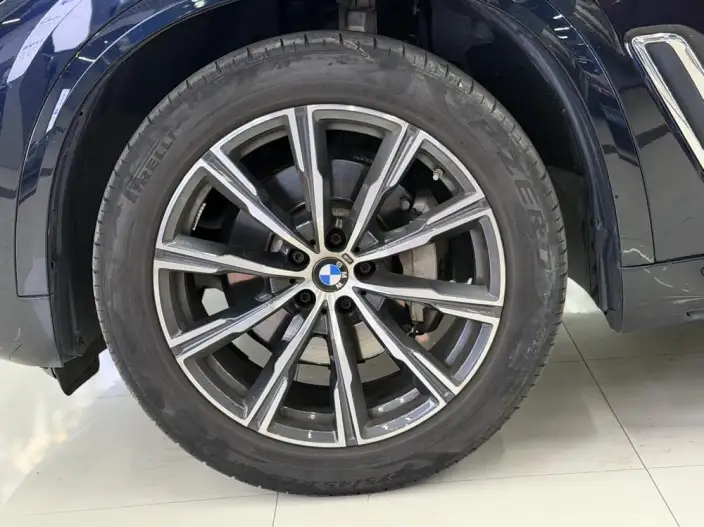 BMW X5 2022 Model xDrive 30Li Exclusive Model M Sports Set – фото 9