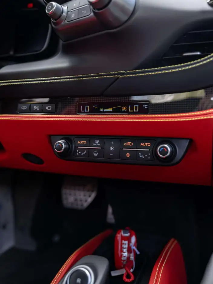 Ferrari F8 2019 Model Tributo 3.9T V8 – фото 8