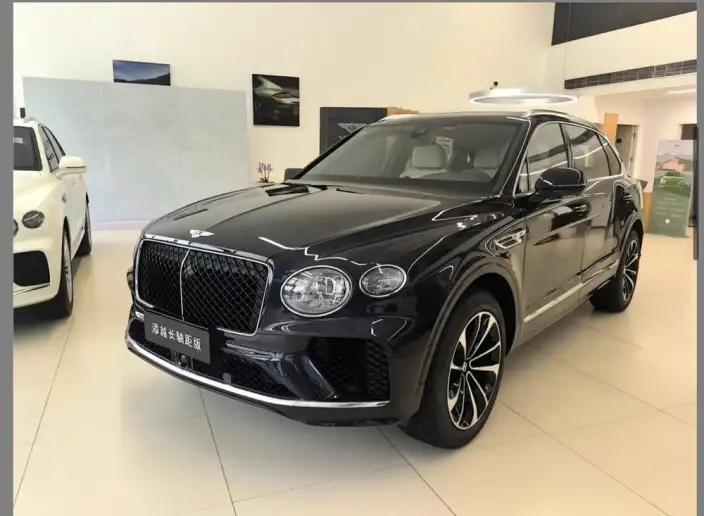 Bentayga 2024 Model 4.0T V8 Long wheelbase Edition