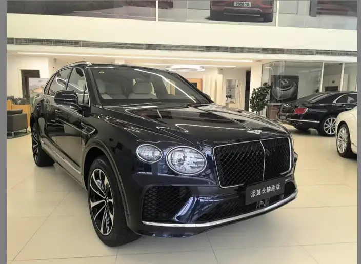 Bentayga 2024 Model 4.0T V8 Long wheelbase Edition