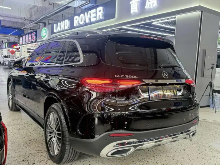 Mercedes-Benz GLC 2024 Model Facelift GLC 300 L 4MATIC Dynamic Model 5 seat – фото 4