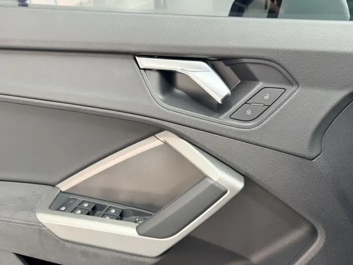 AUDI Q3 2022 Model 35 TFSI Fashion Dynamic Model – фото 9