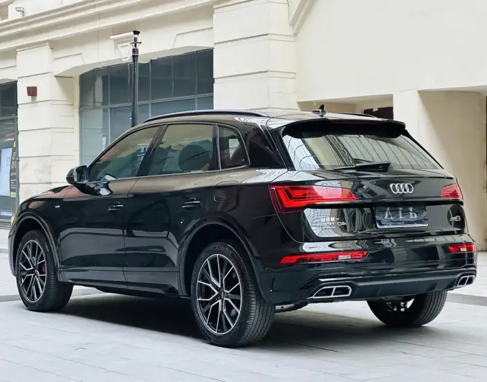 Audi Q5L 2024 Model 40TFSI Luxury Dynamic Model – фото 4