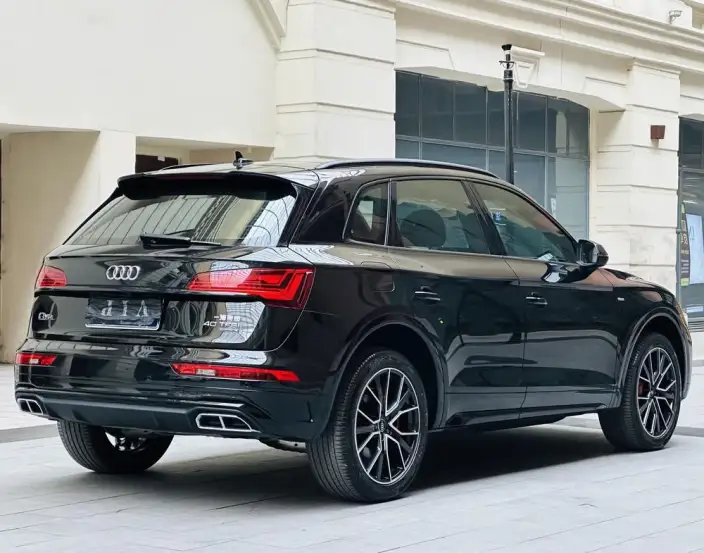 Audi Q5L 2024 Model 40TFSI Luxury Dynamic Model – фото 6