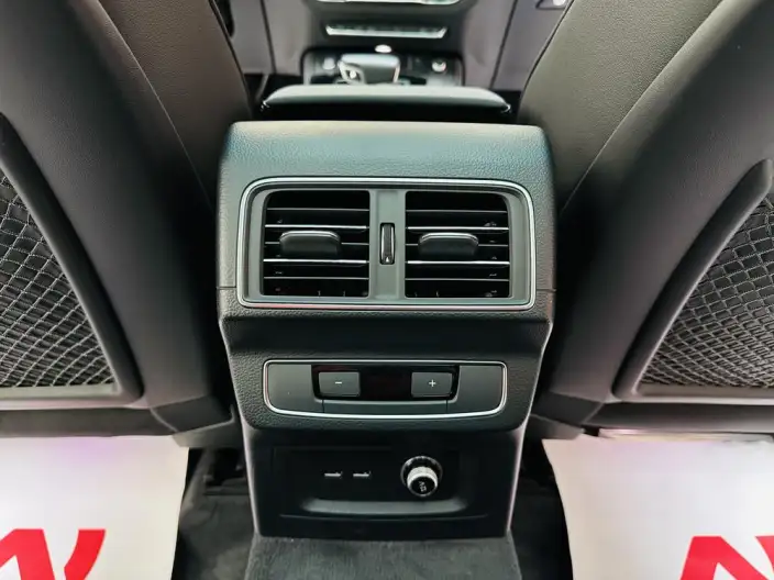Audi Q5L 2024 Model 40TFSI Luxury Dynamic Model – фото 9