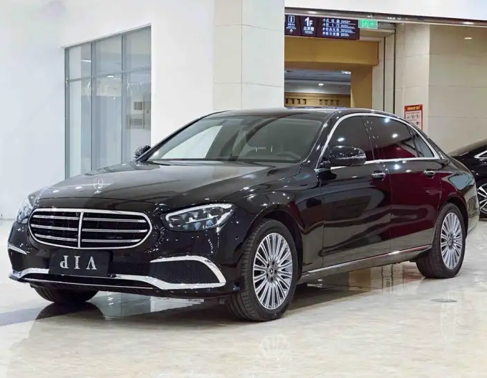Mercedes-Benz E-Class 2023 Model E 300 L Fashion Model sedan – фото 1