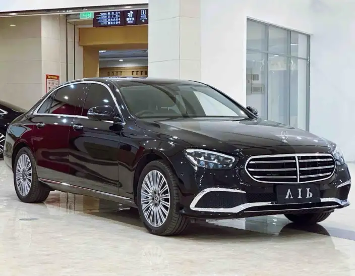 Mercedes-Benz E-Class 2023 Model E 300 L Fashion Model sedan – фото 3