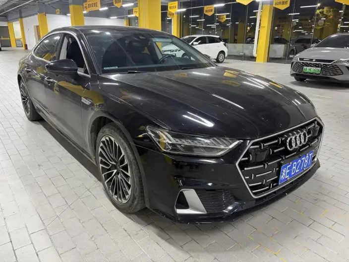Audi A7 L 2024 Model 45 TFSI Luxury Model – фото 3