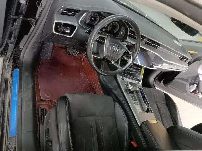 Audi A7 L 2024 Model 45 TFSI Luxury Model – фото 5