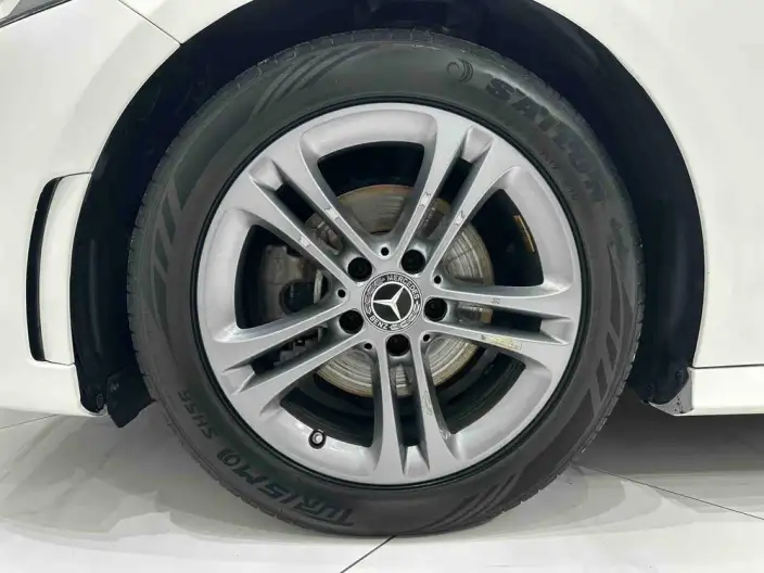 Mercedes-Benz A-class 2022 Model Facelift A 180 L Sports sedan – фото 7